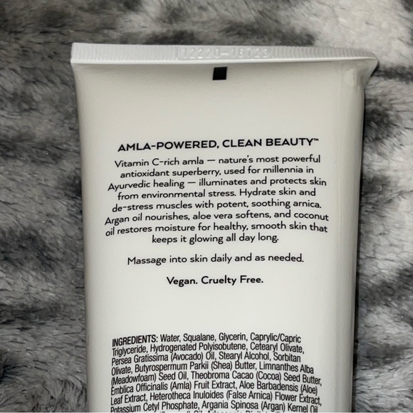 Alo Yoga Systems Superfruit Moisturizing Body Lotion - Picture 4 of 6